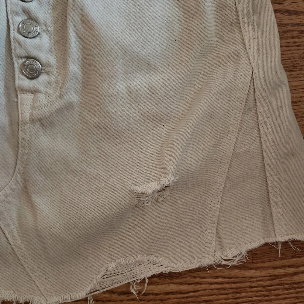 EUC We The Free/ Free People Beige Button-Up Denim Skirt, Size 29